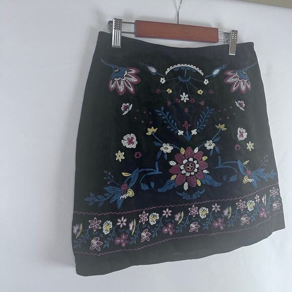 Miami Women's Black Embroidered Western Boho Corduroy Mini Skirt Size Small - Picture 3 of 7